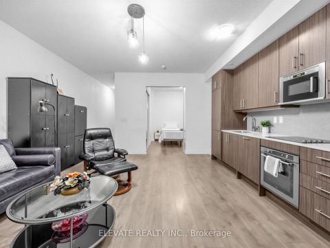 Photo 8 at 926 - 297 College Street, University, Toronto