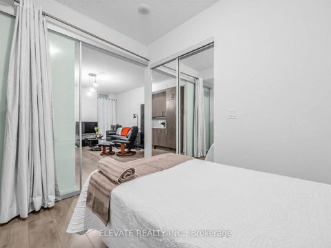 Photo 15 at 926 - 297 College Street, University, Toronto