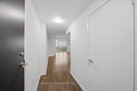 Photo 2 at 1306 - 3237 Bayview Avenue, Steeles, Toronto