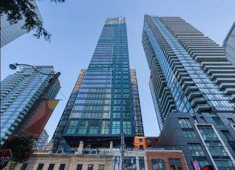 Photo 1 at 805 - 327 King Street W, Waterfront Communities C1, Toronto