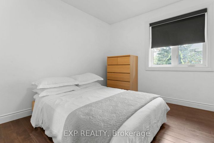 Photo 19 at 20 Malaren Road, Maple, Vaughan