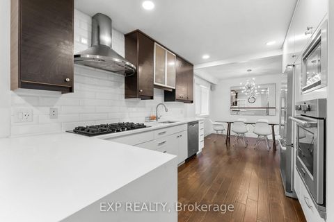 Photo 15 at 20 Malaren Road, Maple, Vaughan