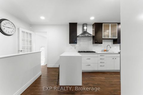 Photo 17 at 20 Malaren Road, Maple, Vaughan