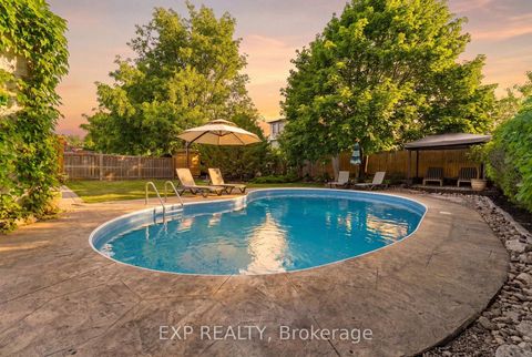 Photo 41 at 20 Malaren Road, Maple, Vaughan