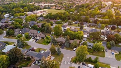 Photo 47 at 20 Malaren Road, Maple, Vaughan