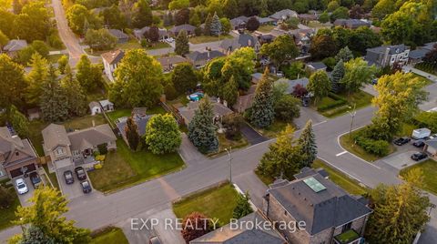 Photo 48 at 20 Malaren Road, Maple, Vaughan
