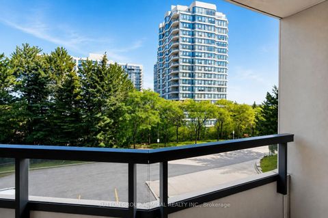 Photo 7 at 311 - 7250 Yonge Street, Yorkhill, Vaughan