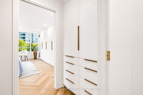 Photo 11 at 311 - 7250 Yonge Street, Yorkhill, Vaughan