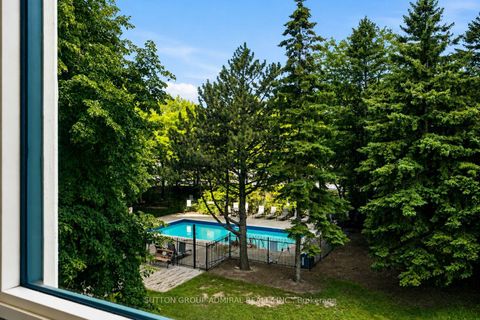 Photo 15 at 311 - 7250 Yonge Street, Yorkhill, Vaughan