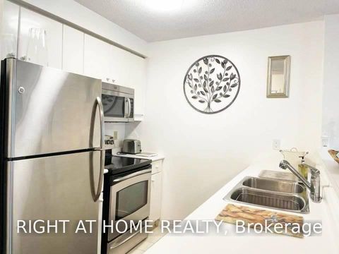 Photo 10 at 1712 - 10 Queens Quay W, Waterfront Communities C1, Toronto