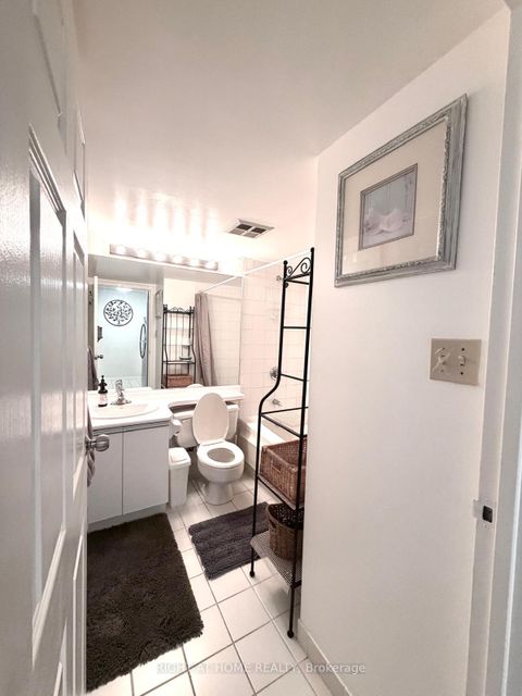 Photo 11 at 1712 - 10 Queens Quay W, Waterfront Communities C1, Toronto