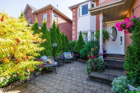Photo 1 at 167 Covent Crescent, Aurora Highlands, Aurora