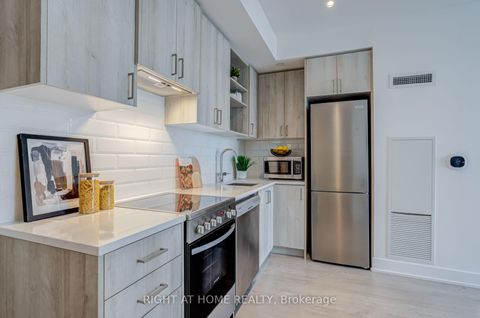 Photo 10 at 707 - 50 George Butchart Drive, CFB, Toronto