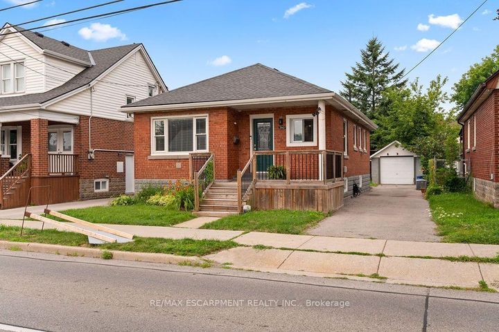 Photo 3 at 340 Upper Gage Avenue, Raleigh, Hamilton