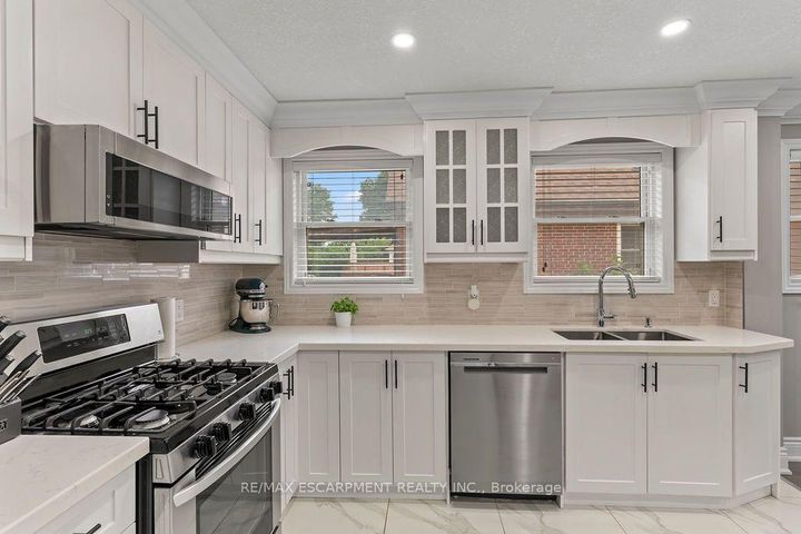 Photo 7 at 340 Upper Gage Avenue, Raleigh, Hamilton