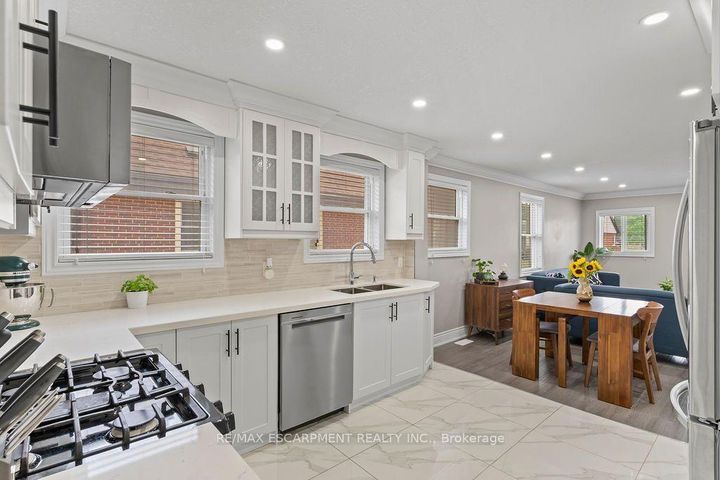 Photo 9 at 340 Upper Gage Avenue, Raleigh, Hamilton