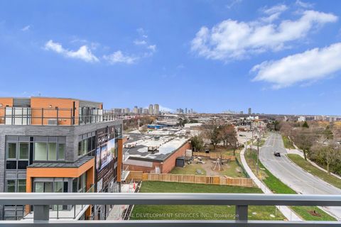 Photo 24 at 63 - 73 Curlew Drive, Donalda, Toronto