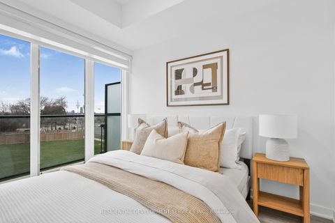 Photo 9 at 62 - 73 Curlew Drive, Donalda, Toronto