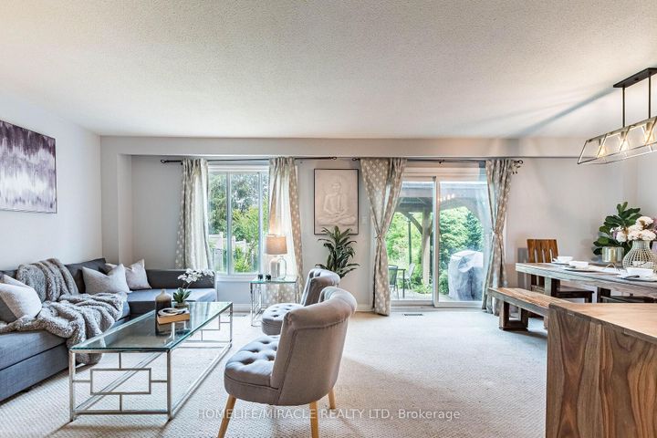 Photo 4 at 2335 Council Ring Road, Erin Mills, Mississauga