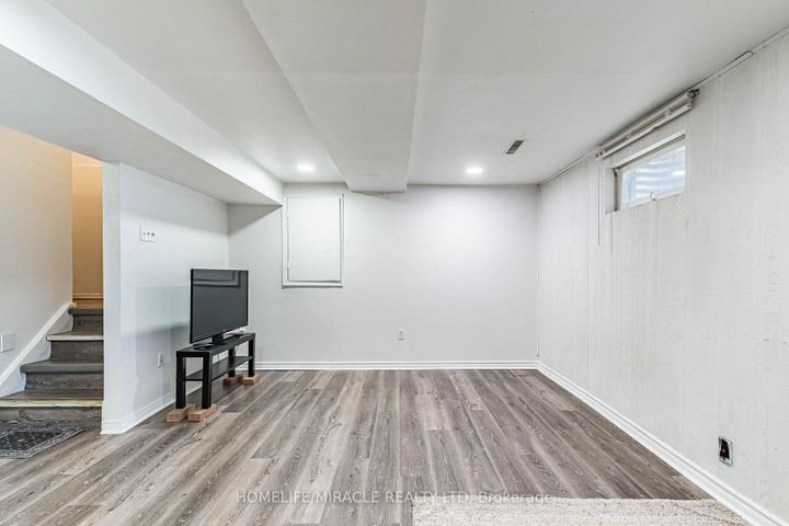 Photo 37 at 2335 Council Ring Road, Erin Mills, Mississauga