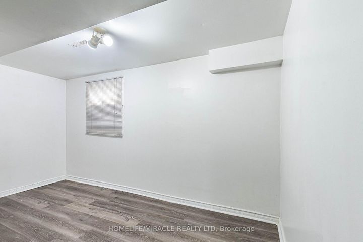 Photo 39 at 2335 Council Ring Road, Erin Mills, Mississauga