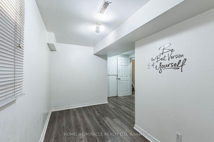 Photo 42 at 2335 Council Ring Road, Erin Mills, Mississauga