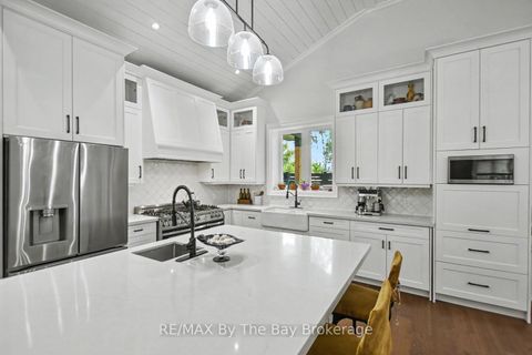 Photo 1 at 208 Thomas Street, Stayner, Clearview