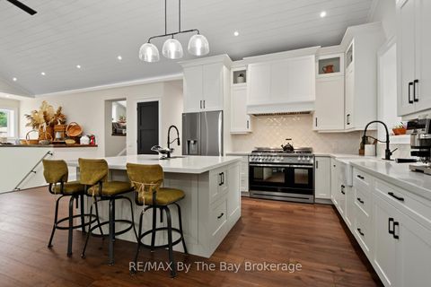 Photo 17 at 208 Thomas Street, Stayner, Clearview