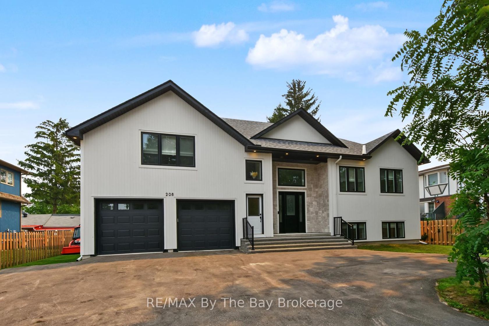 208 Thomas Street, Stayner, Clearview photo number 2