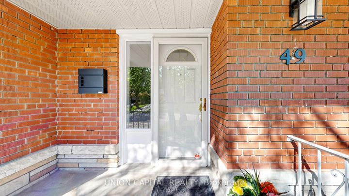 Photo 3 at 49 Bathford Crescent, Bayview Village, Toronto