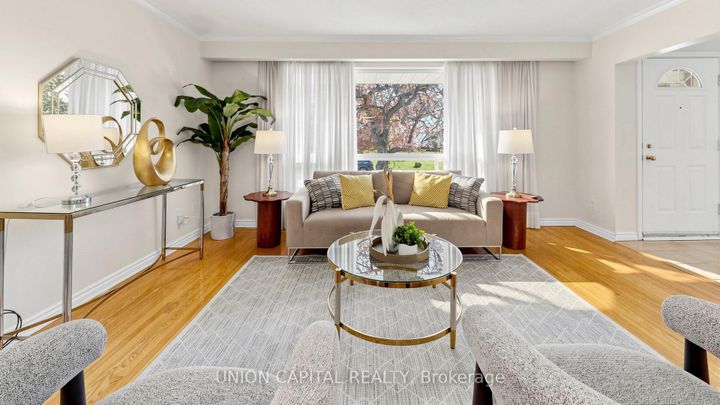 Photo 5 at 49 Bathford Crescent, Bayview Village, Toronto