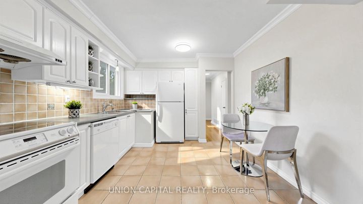 Photo 13 at 49 Bathford Crescent, Bayview Village, Toronto