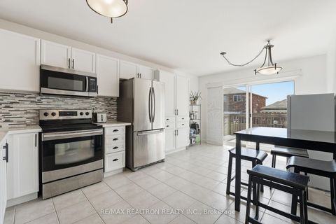 Photo 10 at 1510 Rankin Way, Alcona, Innisfil