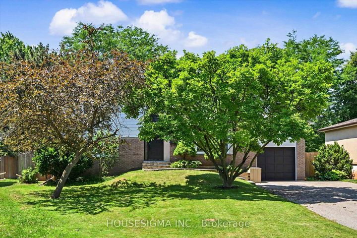 Photo 2 at 444 Withnell Crescent, WO West, Oakville