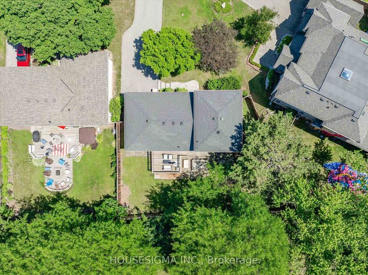 Photo 3 at 444 Withnell Crescent, WO West, Oakville