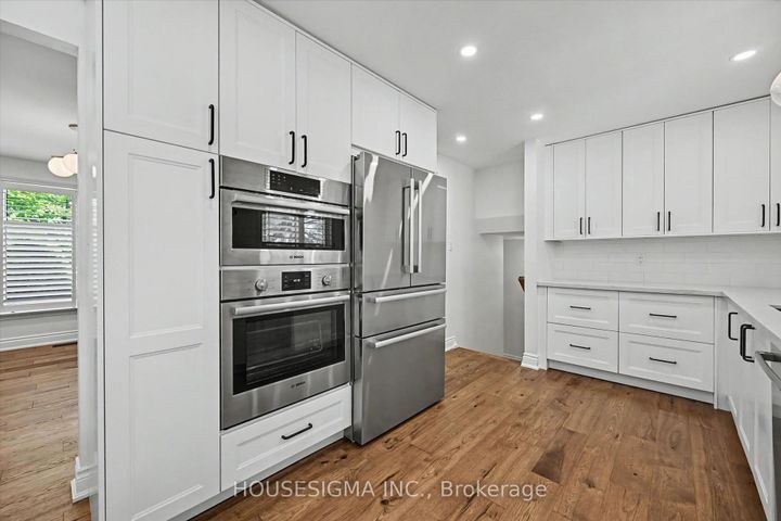 Photo 10 at 444 Withnell Crescent, WO West, Oakville