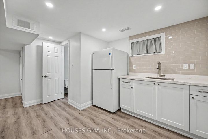 Photo 29 at 444 Withnell Crescent, WO West, Oakville