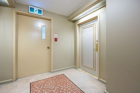 Photo 3 at 1705 - 25 Grenville Street, Bay Street Corridor, Toronto