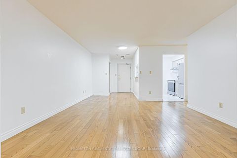 Photo 10 at 1705 - 25 Grenville Street, Bay Street Corridor, Toronto
