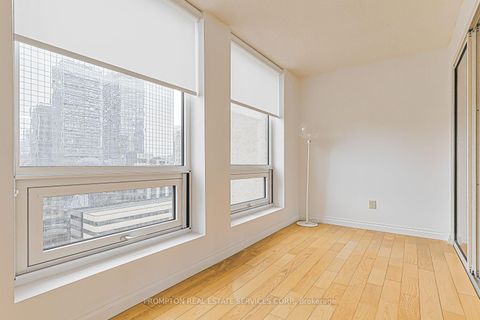 Photo 13 at 1705 - 25 Grenville Street, Bay Street Corridor, Toronto
