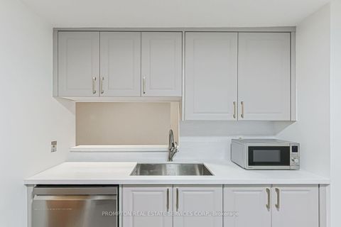 Photo 21 at 1705 - 25 Grenville Street, Bay Street Corridor, Toronto