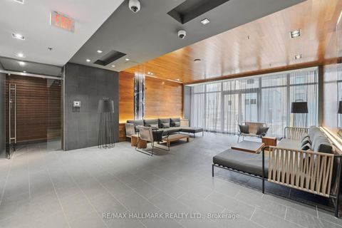 Photo 35 at PH101 - 199 Richmond Street W, Waterfront Communities C1, Toronto