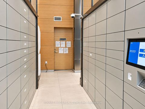 Photo 38 at 302 - 39 Queens Quay E, Waterfront Communities C8, Toronto