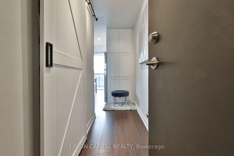 Photo 2 at 1103 - 20 Bruyeres Mews, Niagara, Toronto