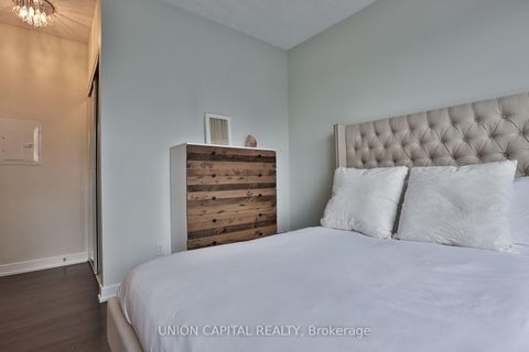 Photo 8 at 1103 - 20 Bruyeres Mews, Niagara, Toronto