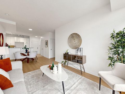Photo 3 at 1009 - 1135 Royal York Road, Humber Valley, Toronto