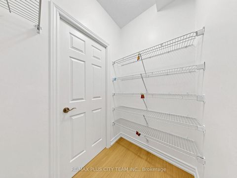 Photo 16 at 1009 - 1135 Royal York Road, Humber Valley, Toronto