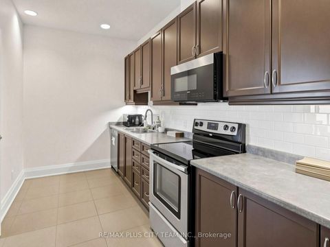 Photo 42 at 1009 - 1135 Royal York Road, Humber Valley, Toronto