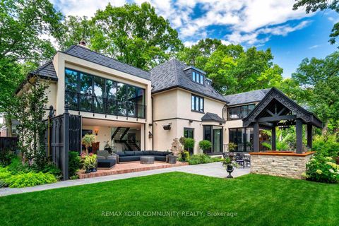 Photo 34 at 57 Baby Point Crescent S, Lambton Baby Point, Toronto