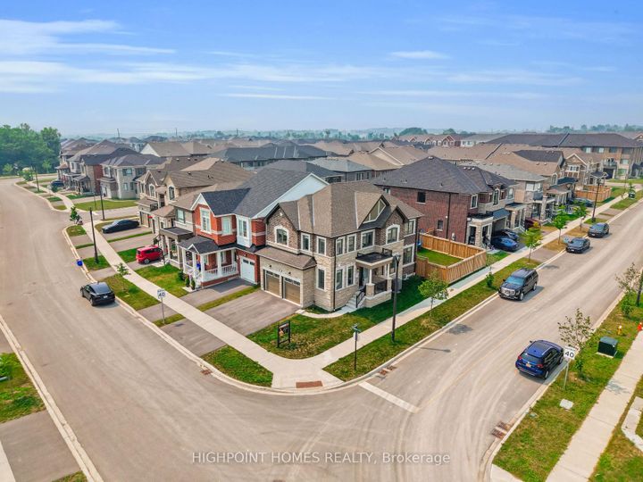 Photo 5 at 3274 Turnstone Boulevard, Rural Pickering, Pickering